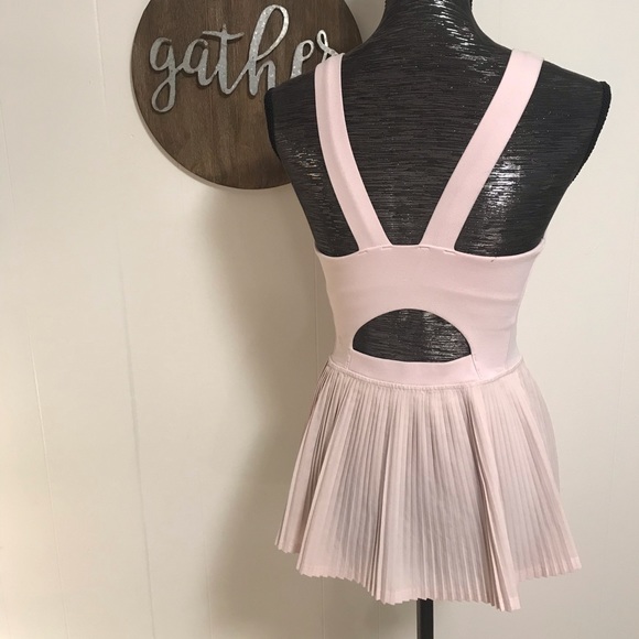 Lululemon city tank barely pink color - Picture 4 of 5